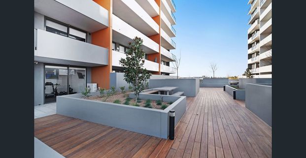 City Life Made So Easy! - Photo 1