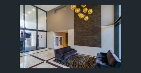 Split Lvl 1 Bed 2 Bath Apartment (Can be 2 Bed Apt) For Lease - Photo 5