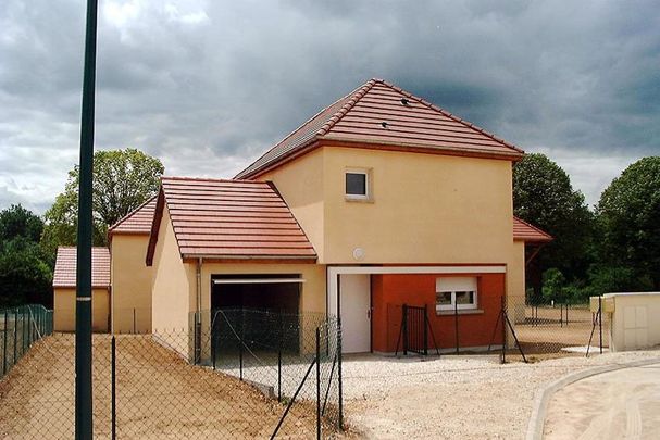 PAVILLON T4 A LOUER SUR AIX EN OTHE - Photo 1