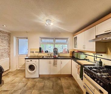 Wychbold Crescent, B33 - Photo 4