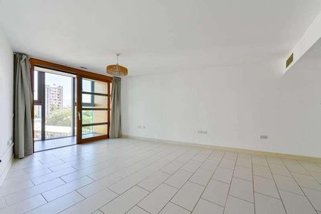 Lombard Road, Battersea, SW11 - Photo 4