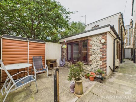 1 bedroom apartment to rent - Photo 2