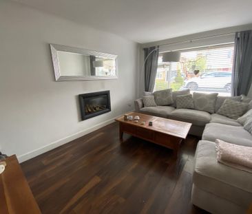 4 bedroom detached house to rent - Photo 1