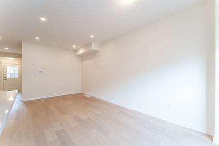 For Lease - 143 Sonoma Lane, Hamilton, Ontario - Photo 4