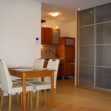 Apartament na wynajem, ul. Grzybowska, Warszawa Śródmieście - Zdjęcie 1