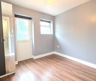 House share to rent - Photo 1