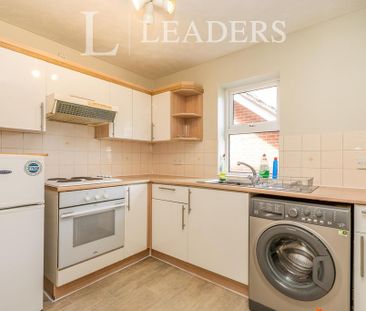1 bedroom flat to rent - Photo 6