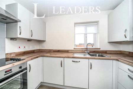 2 bedroom flat to rent - Photo 2