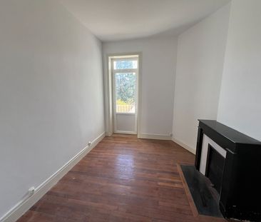 Location Appartement 3 pièces 84m² - Photo 3