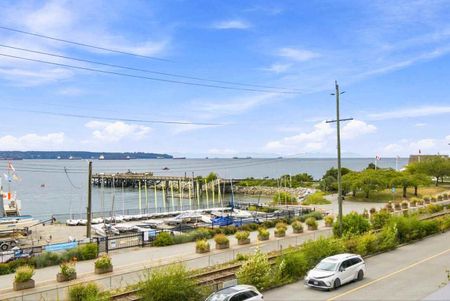 1327 Bellevue Avenue apartment — West Vancouver, BC (2-Bedroom) - 2 Bedroom - Photo 5