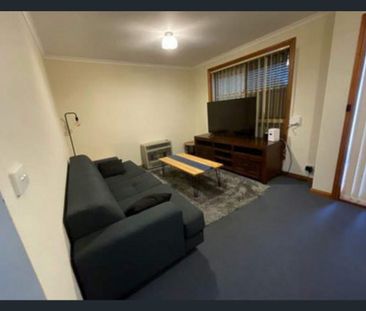 Hi, I’m your charming and easy-care unit - Photo 3