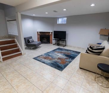 7591 Scholfield Road — 3 Bedroom - Basic Appliance Package - Photo 4