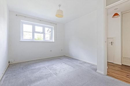 Lindley Road, Walton-On-Thames - Photo 3