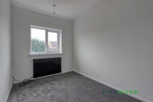 3 BEDROOM House - Semi-Detached - Photo 3