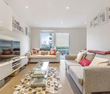 2 bedroom flat to rent - Photo 2