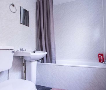 Ideal for its close proximity to town! - Photo 5