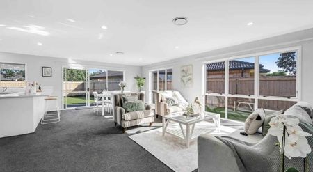 Four bedroom house in East Tamaki - Photo 3