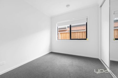 WELL PRESENTED FAMILY HOME - Photo 3