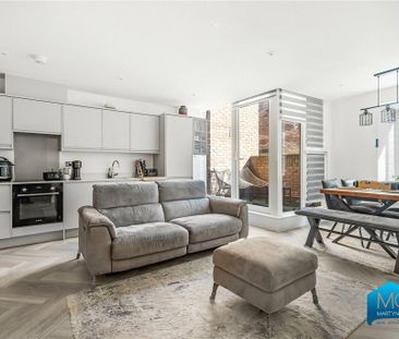 2 bedroom terraced house to rent - Photo 2