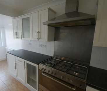 House share to rent - Photo 3