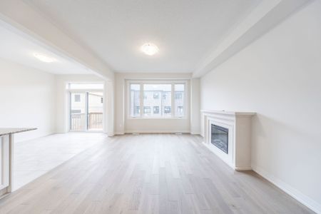 For Lease - 1811 Narcissus Gardens, Pickering, Ontario - Photo 3