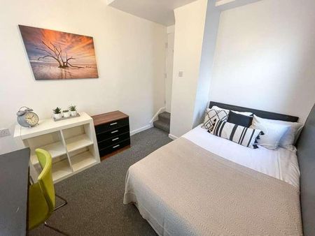 Romer Road, L6 - Photo 4