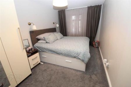 2 Normandy Court, Dundonald, Belfast, BT16 1RJ - Photo 3
