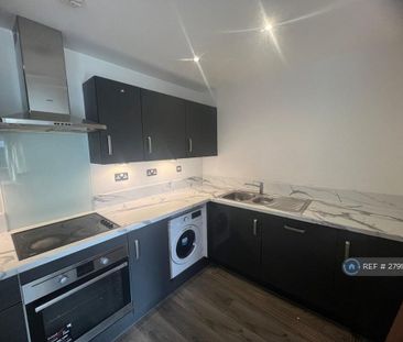 2 bedroom flat to rent - Photo 6