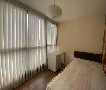 4 bedroom townhouse to rent - Photo 1