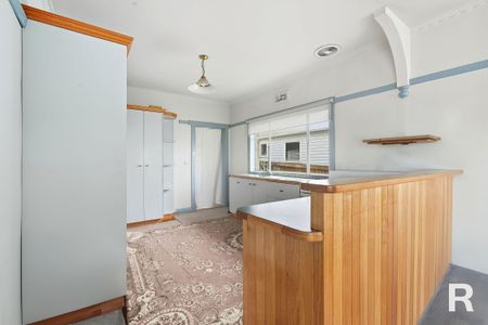 2 Cotswold Place, Moonah TAS 7009 - House For Rent | Domain - Photo 4