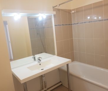 Location Appartement 3 pièces 59m² - Photo 3