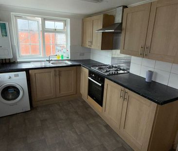3 Bed Flat, Oxford Road, RG1 - Photo 6