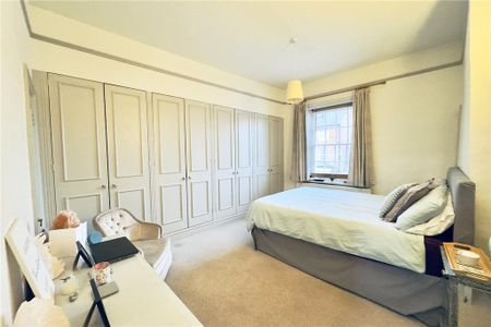 2 bedroom maisonette to rent - Photo 4