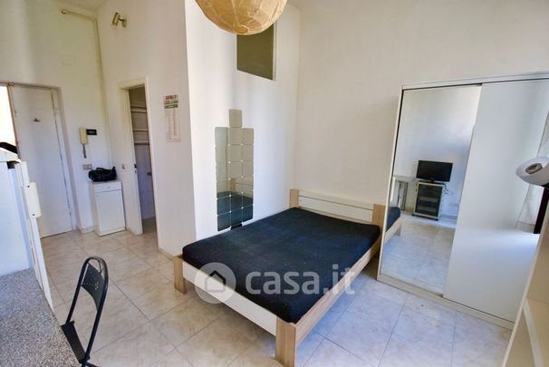 Monolocale in Affitto in Via Riccardo Pitteri 9 a Milano - Photo 1