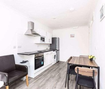 Stewart Court, St. Michaels Road, Bournemouth, BH2 - Photo 5