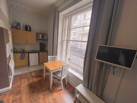 Westbourne Crescent, Lancaster Gate, London, W2 - Photo 4