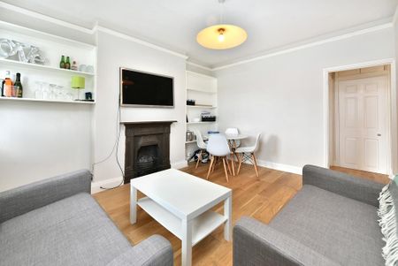 2 bedroom apartment to rent - Photo 2