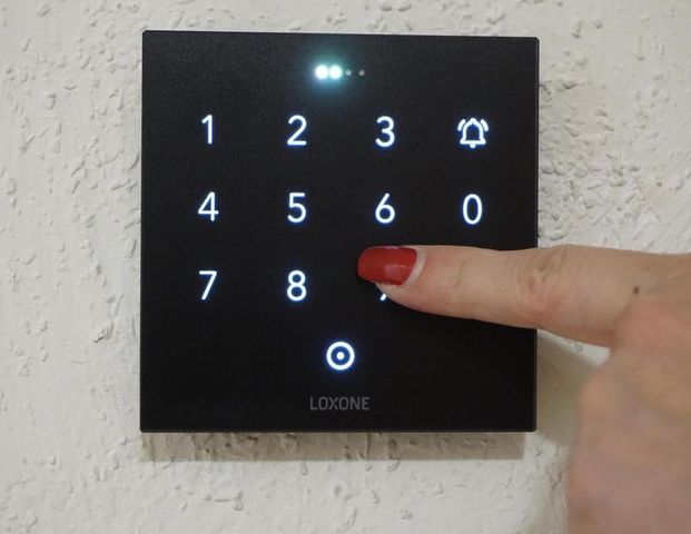 Wohnen auf Zeit: Charmante, voll ausgestattete 2-Zi-Whg mit Balkon (befristet bis 04/2026) - Foto 1