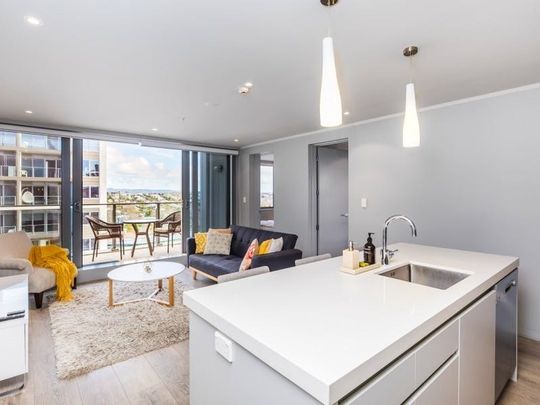 Furnished Two Bedrooms & Two Bathrooms - Photo 1