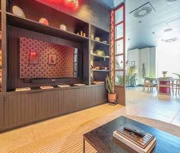 Uncle Colindale, Colindale, NW9 - Photo 2