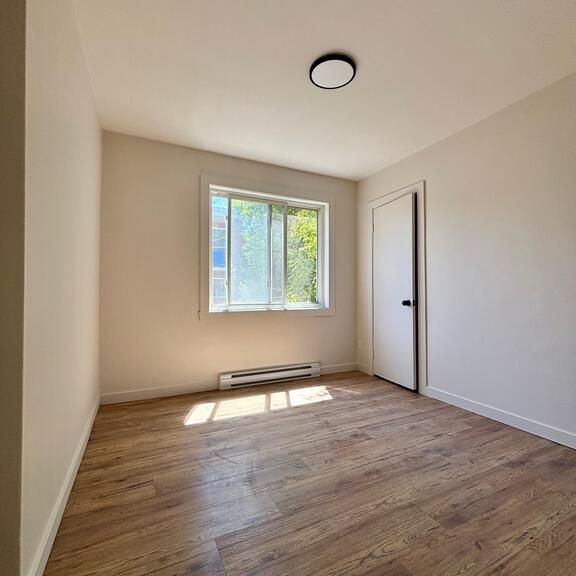 Superbe 3.5 Complètement Rénové - Photo 1