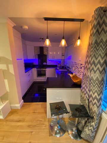 Room in a Shared Flat, Seacole Close, W3 - Photo 5