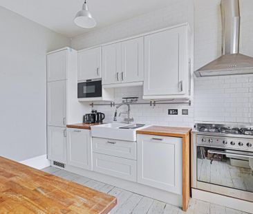 2 bedroom maisonette to rent - Photo 5