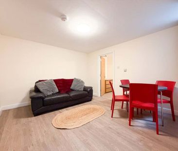 Richmond Crescent - Photo 1