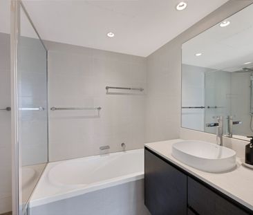 ELEVATED APARTMENT LIVING WITH SPECTACULAR VIEWS IN EASTPOINT TOWER - OFFERED FURNISHED/ UNFURNISHED - Photo 5