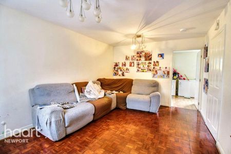 3 bedroom semi-detached house to rent - Photo 3