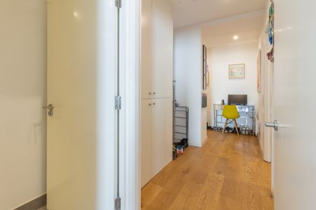 Modern, Spacious flat to let in on Ashby Road, Brockley - Photo 2