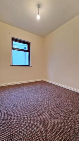 20b Church Street, Dromore, BT25 1AA - Photo 2