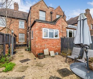 2 BED House To rent - Photo 2