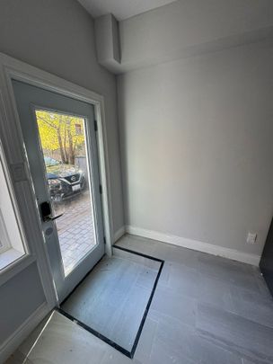 240 Blackburn - Photo 1